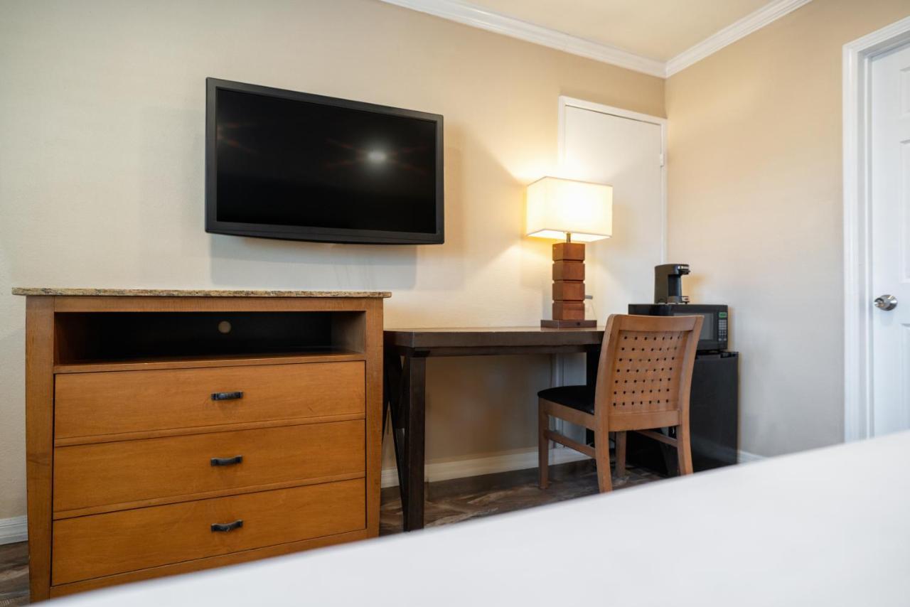 Quality Inn&Suites Buena Park Anaheim Exterior foto